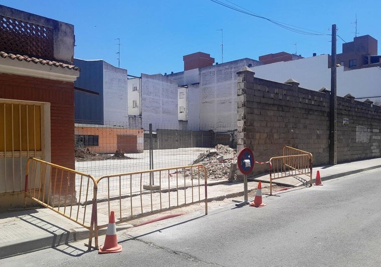 La terraza del cine Cruz Blanca dispondrá de unas 70 plazas de aparcamiento
